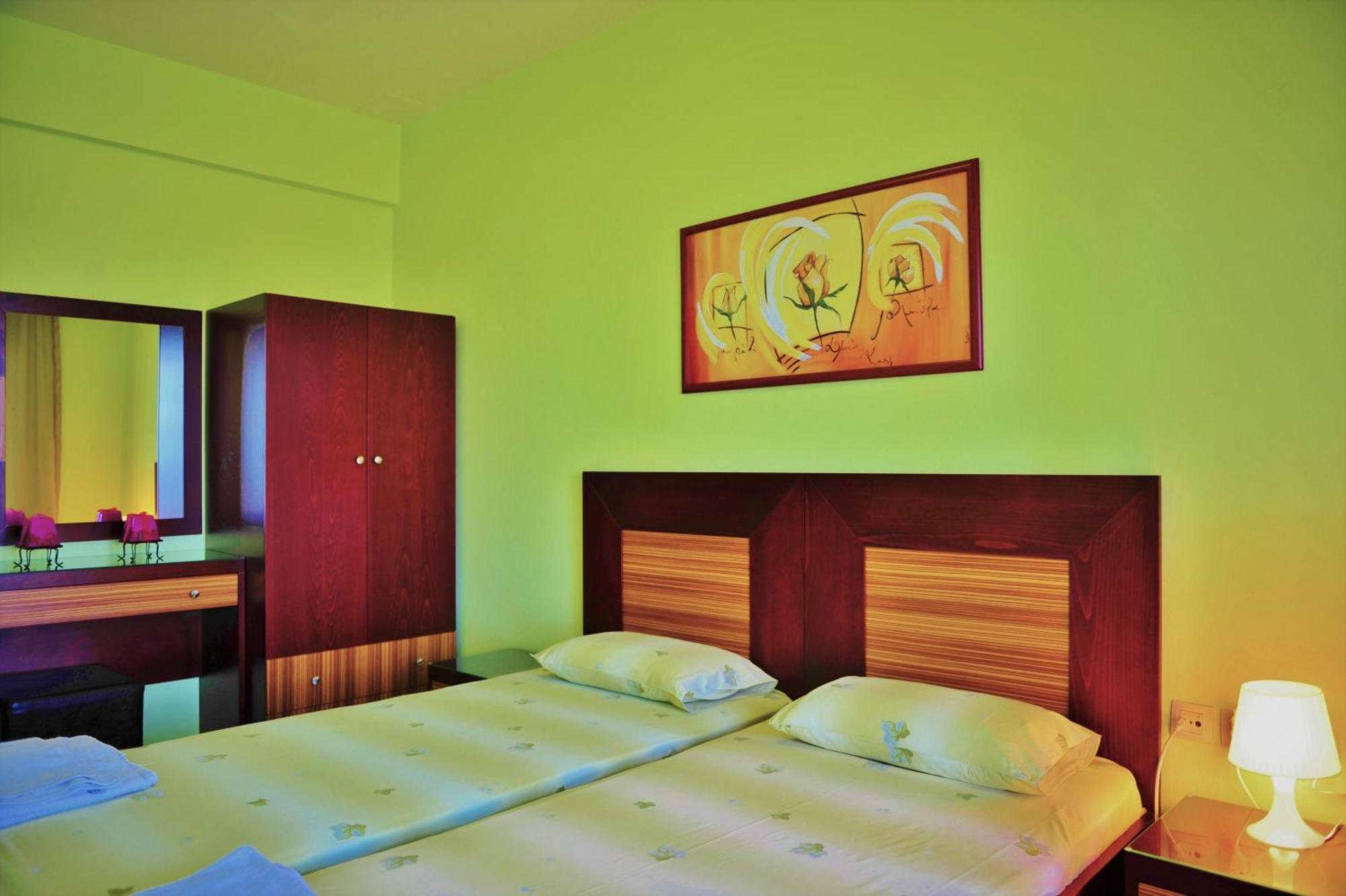 Sunday Resort Gerakini Exterior foto